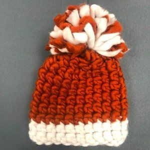 Crochet hat with pompom